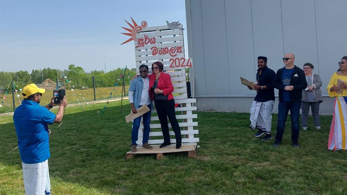 Zaposlenici sa Šri Lanke u društvu kolega obilježili Novu godinu na tradicionalan način